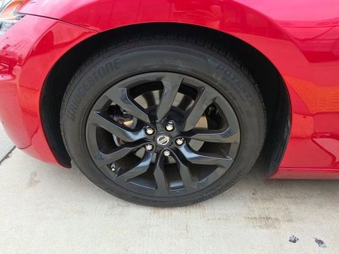 Used 2020 Nissan 370Z Coupe RWD image 10