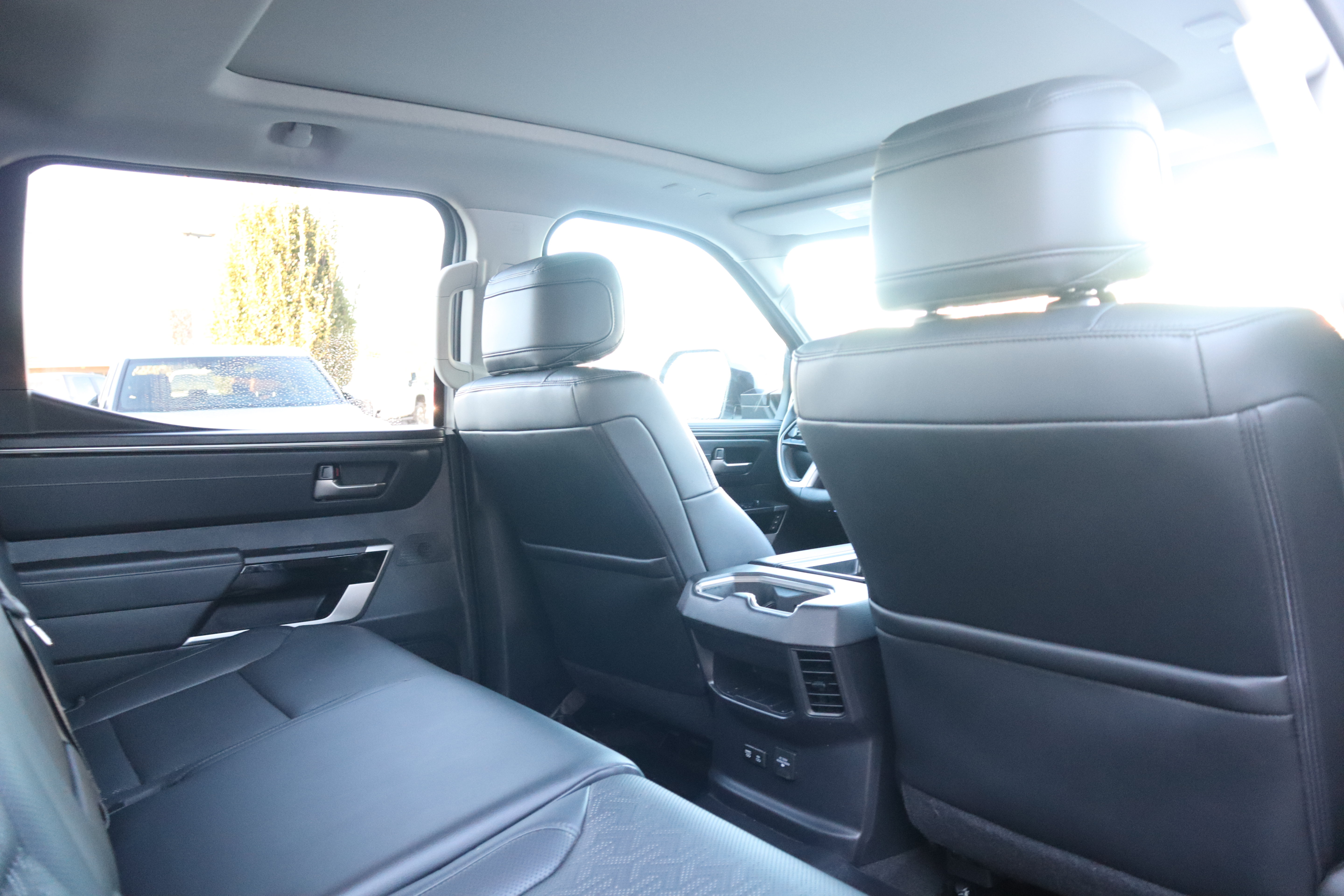Used 2023 Toyota Tundra Limited AWD/4WD image 30