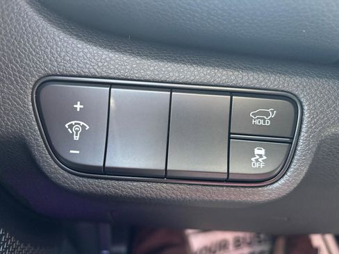 Used 2024 Kia Seltos SX w/ SX Sunroof Package image 16