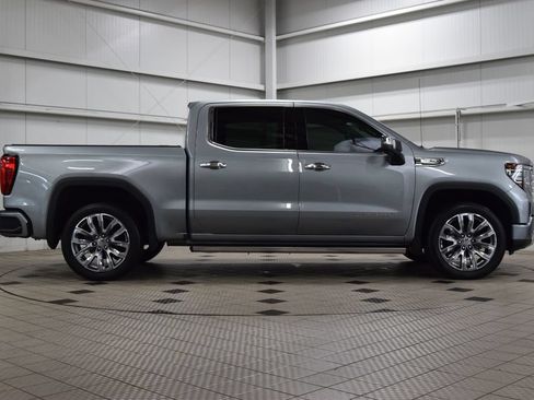 Used 2025 GMC Sierra 1500 Denali w/ Denali Reserve Package AWD/4WD image 9