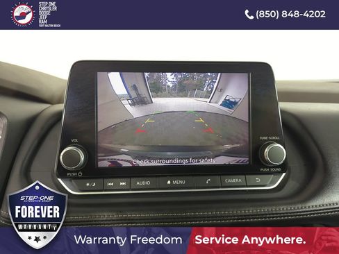 Used 2023 Nissan Rogue S FWD image 25