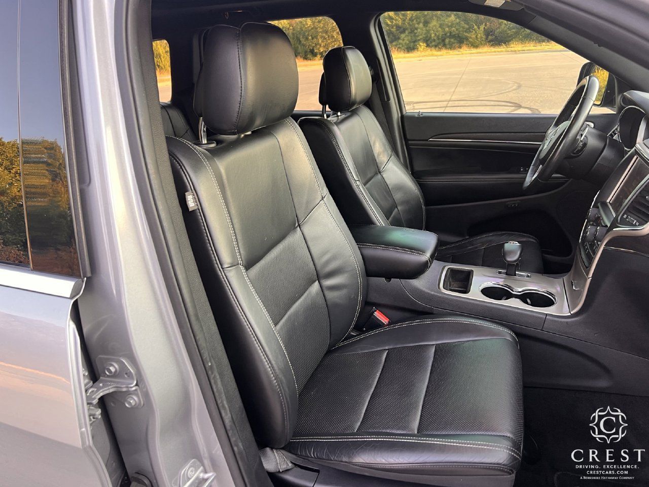 Used 2015 Jeep Grand Cherokee Limited w/ Luxury Group II RWD image 23