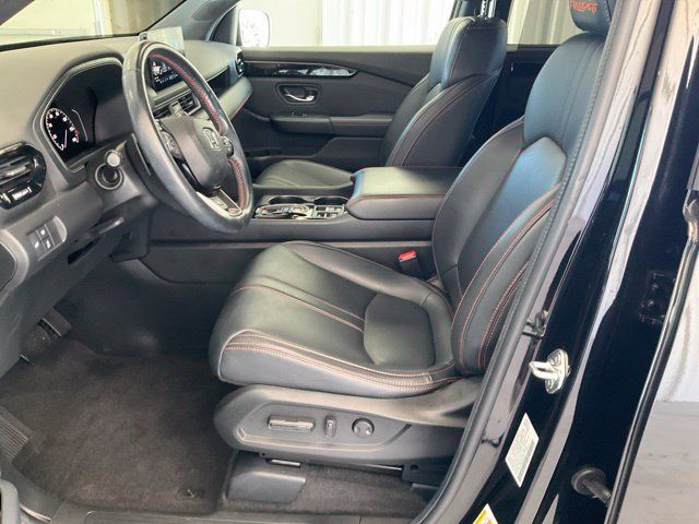 Used 2024 Honda Pilot TrailSport image 4