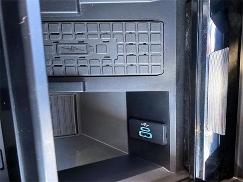 Used 2024 Ford F250 Lariat w/ Lariat Ultimate Package image 19