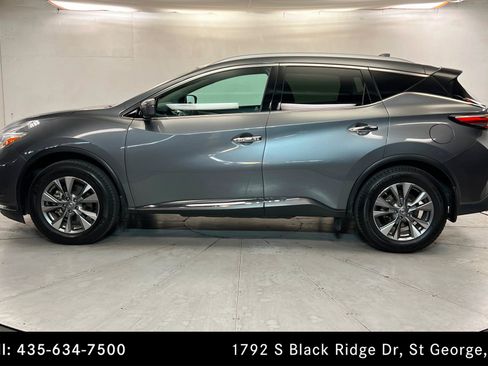 Used 2017 Nissan Murano SL AWD/4WD image 2