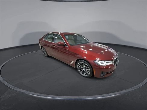 Used 2023 BMW 530i xDrive w/ Premium Package image 2