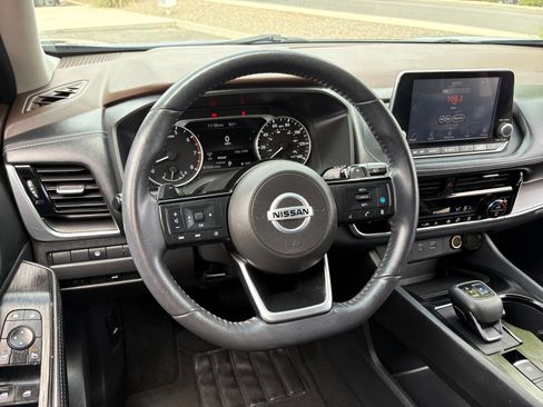Used 2021 Nissan Rogue SV w/ Premium Package FWD image 9