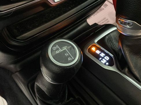 Used 2019 Jeep Wrangler Unlimited Sport S AWD/4WD image 13
