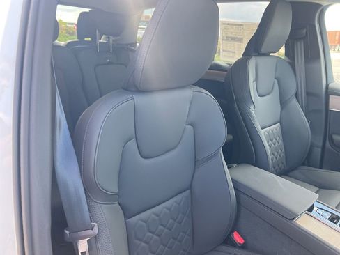 New 2026 Volvo XC90 B6 Plus w/ Protection Package Premier AWD/4WD image 40