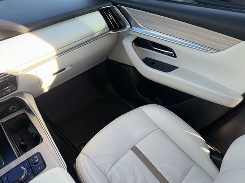 Used 2024 MAZDA CX-90 Plug-In Hybrid w/ Premium Plus image 12