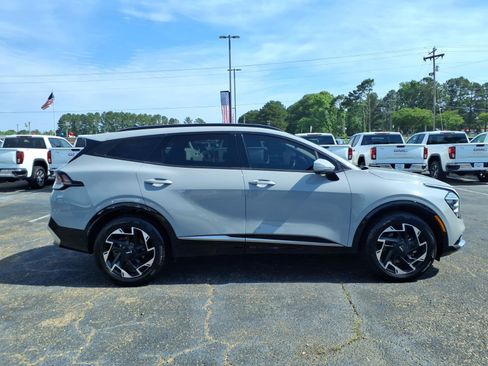 Used 2023 Kia Sportage SX AWD/4WD image 3
