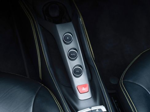 Used 2018 Ferrari 488 Spider RWD image 37