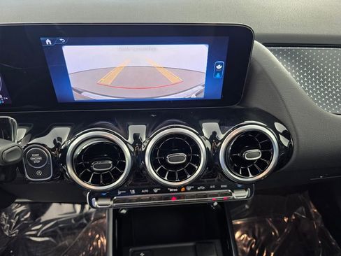 Certified 2025 Mercedes-Benz GLA 250 image 21