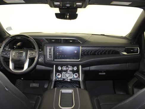 Used 2023 GMC Yukon XL Denali w/ Denali Reserve Package image 14