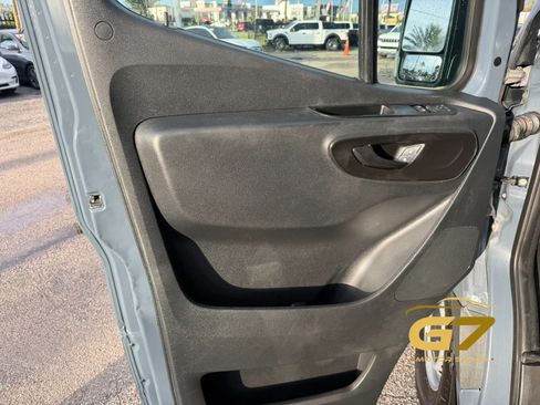 Used 2019 Mercedes-Benz Sprinter 170 image 19