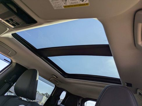 New 2026 Mitsubishi Outlander SE image 21