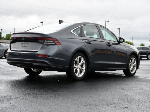 Used 2023 Honda Accord LX image 7
