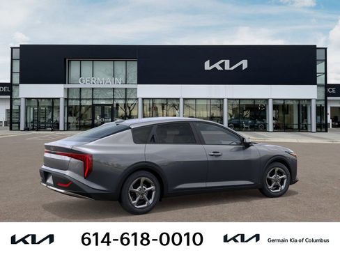 New 2026 Kia K4 LXS image 9