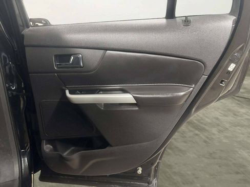 Used 2014 Ford Edge SE w/ Equipment Group 101A FWD image 16