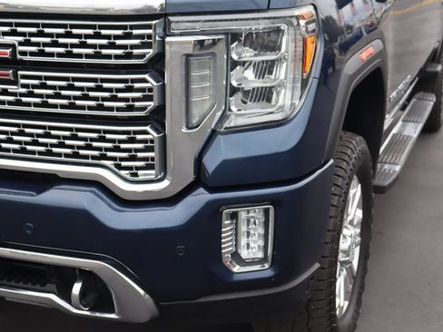 Used 2020 GMC Sierra 2500 Denali w/ Denali Ultimate Package image 11