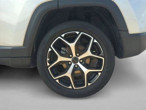Used 2025 Jeep Compass Limited AWD/4WD image 22