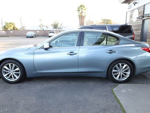 Used 2014 INFINITI Q50 Premium w/ Leather Seating Package image 7