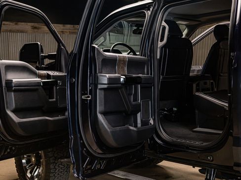 Used 2021 Ford F250 Lariat w/ Lariat Ultimate Package image 28