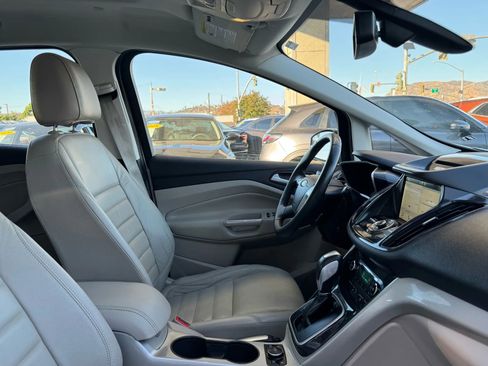 Used 2016 Ford C-MAX Energi SEL w/ Equipment Group 302A image 27