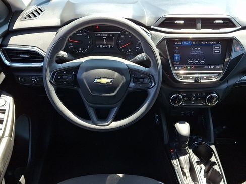 Certified 2023 Chevrolet TrailBlazer LT w/ Convenience Package AWD/4WD image 12