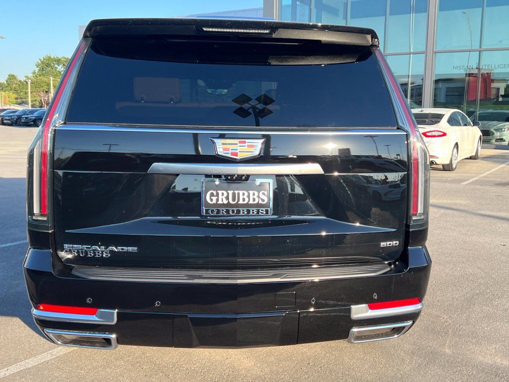 Used 2026 Cadillac Escalade Luxury w/ Touring Package AWD/4WD image 5