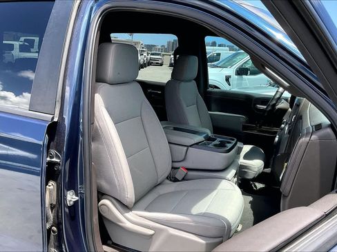 Used 2022 Chevrolet Silverado 1500 LT w/ Convenience Package II RWD image 13