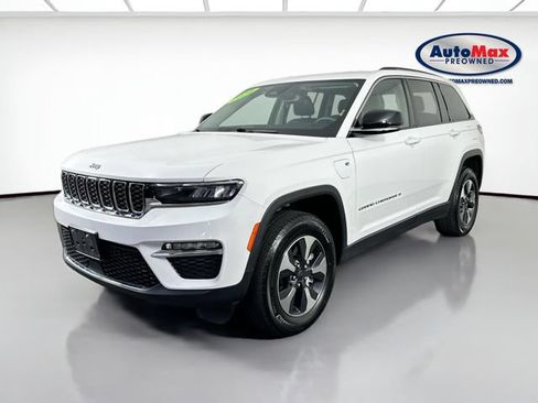Used 2024 Jeep Grand Cherokee Limited 4xe AWD/4WD image 5
