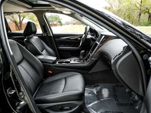 Used 2018 INFINITI Q50 Luxe w/ Essential Package (3.0T Luxe) image 34