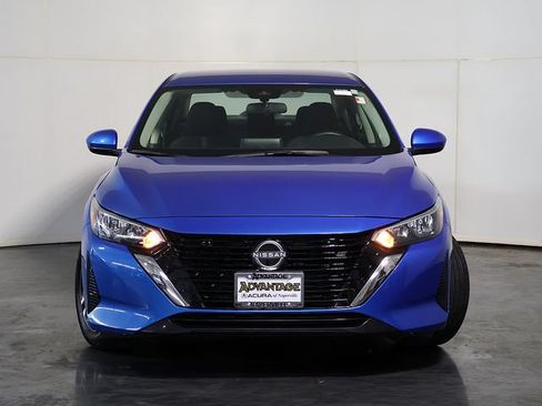 Used 2024 Nissan Sentra SV FWD image 9