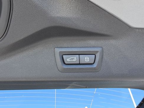 New 2026 BMW X7 xDrive40i w/ M Sport Package image 11