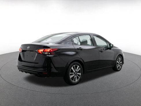 Used 2025 Nissan Versa SV FWD image 9