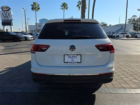 Certified 2022 Volkswagen Tiguan S image 5