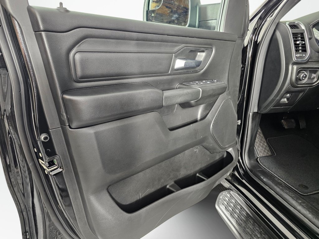 New 2026 RAM 1500 Express AWD/4WD image 21