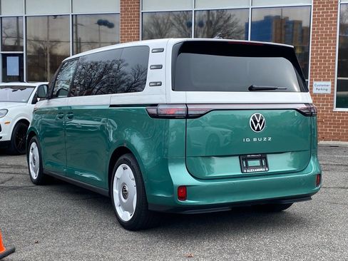 Certified 2025 Volkswagen ID. Buzz 1st Edition image 5