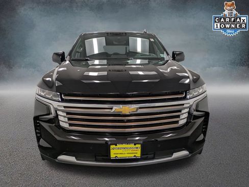 Used 2023 Chevrolet Suburban High Country AWD/4WD image 2