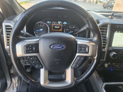 Used 2017 Ford F250 Platinum w/ Platinum Ultimate Package image 10