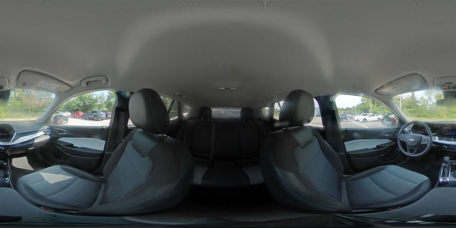 Used 2025 Chevrolet Trax LT FWD image 40