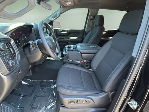 Used 2026 Chevrolet Silverado 1500 Custom w/ LPO, Dark Essentials Package AWD/4WD image 18