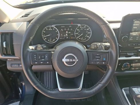 Used 2023 Nissan Pathfinder SL w/ Lighting Package (N92) AWD/4WD image 20