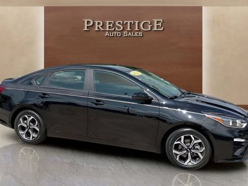 Used 2021 Kia Forte LXS FWD image 13