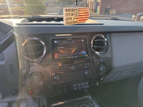 Used 2014 Ford F250 XLT w/ XLT Value Package AWD/4WD image 23