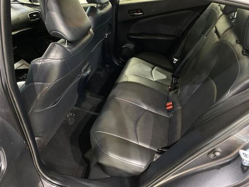 Used 2022 Toyota Prius XLE FWD image 17