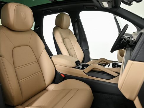 New 2026 Porsche Cayenne E-Hybrid image 24