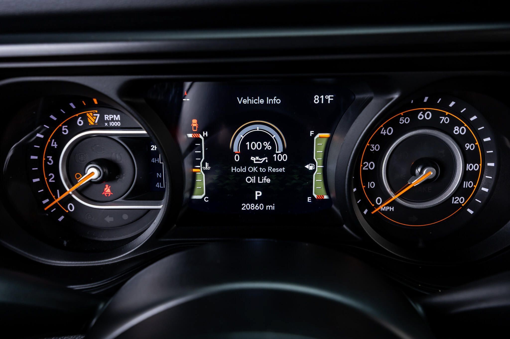 Used 2025 Jeep Gladiator Sport AWD/4WD image 17