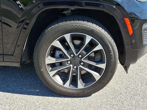 Used 2023 Jeep Grand Cherokee L Overland AWD/4WD image 12